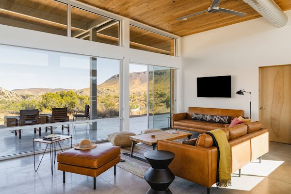 Hawk-Mesa-2-Best-Joshua-Tree-Airbnb
