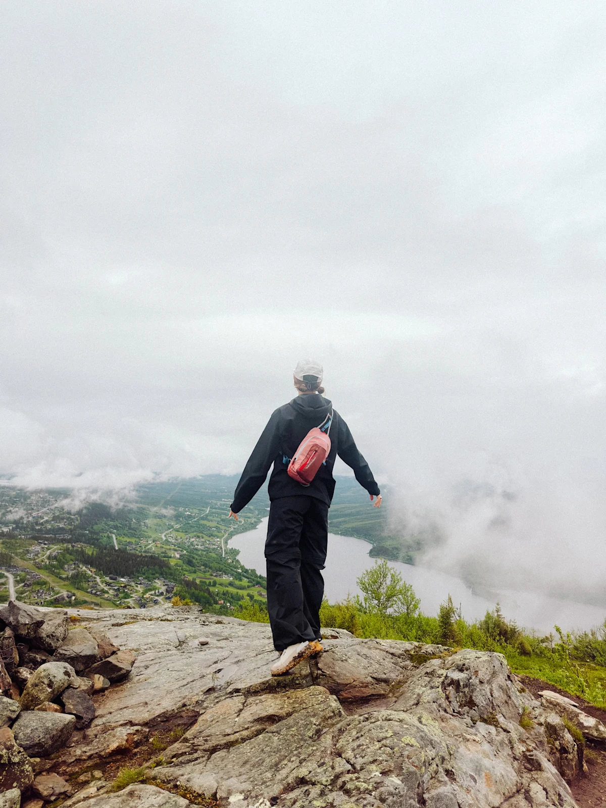 Amelia-Arvesen-Are-hike