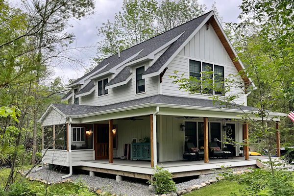 lake-george-cabins-farmhouse-cabin