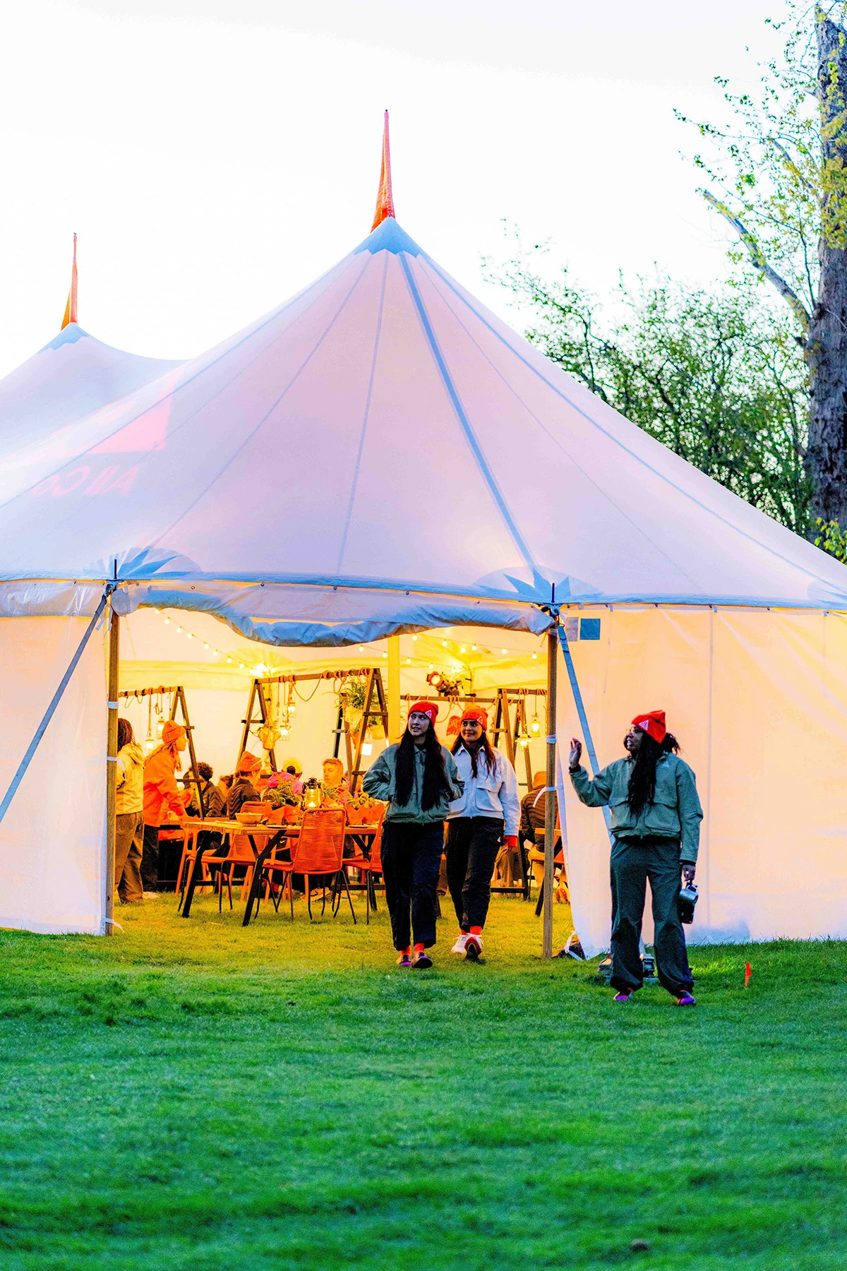 finn-peterson-acg-gorge-waterfalls-camp-big-tent-vert