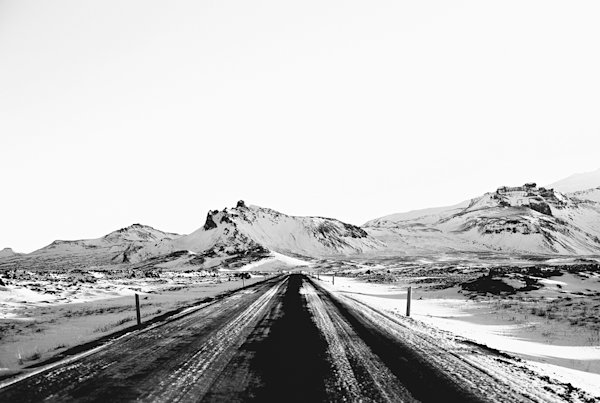 Hanks-Klein-BW-Iceland-Fieldmag-3
