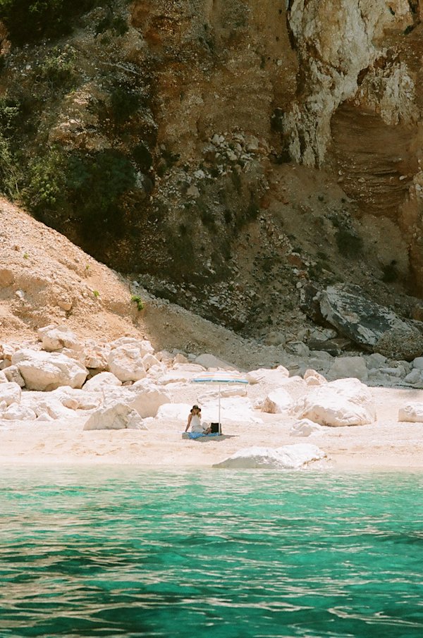 Mcinnis-Sardinia-Guide-FieldMag-4