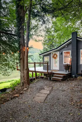 19 Best Cabin Rentals in Pennsylvania to Escape to This Season