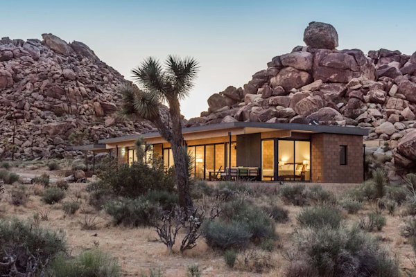 Joshua-Tree-Cabins-Joshua-Tree-Rocks-2