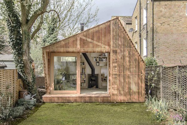 This Backyard Cabin Creates a Sense of Escape in Central London