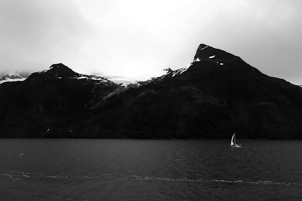 Losse-Antarctic-Icebreaker-1
