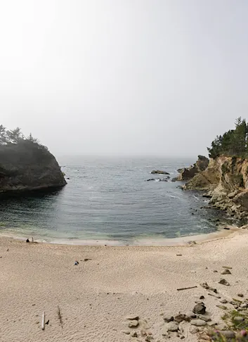 Where to Stay and What to Do While Visiting the Southern Oregon Coast