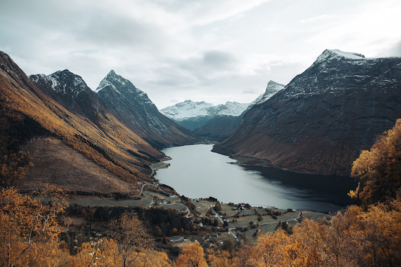 16 Epic Photos of Exploring Norway's Fjords & Mountains in Fall