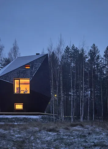 Finland's Meteorite Cabin Plays With the Traditional Concept of Home