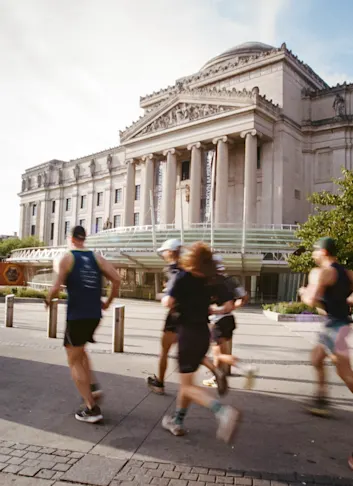 How Local Brand Miler Designs the Best Running Groups in New York City