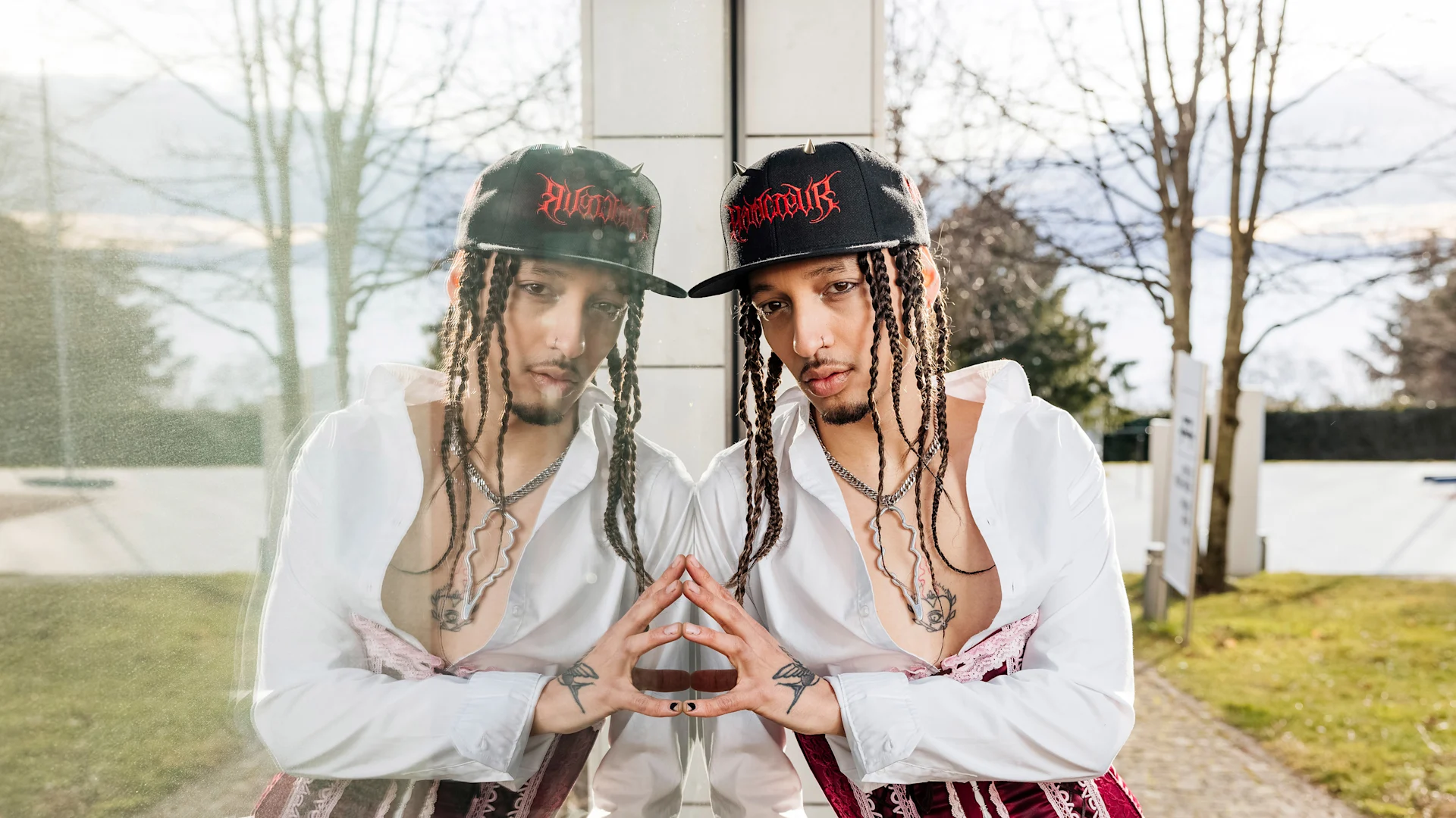 Dibby, le rappeur gay qui casse les codes Rappeur, beatmaker et performer Dibby