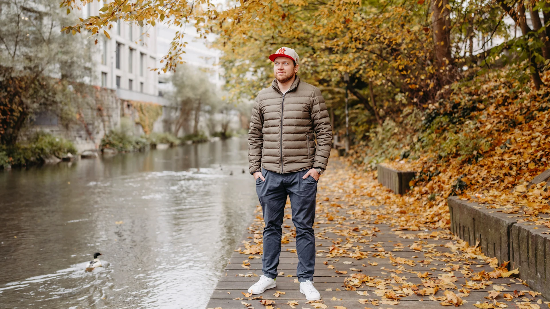 Macht Erfolg glücklich? Portraitbild von Niels Hintermann