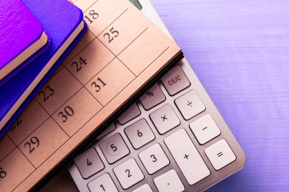 Calendar and calculator
