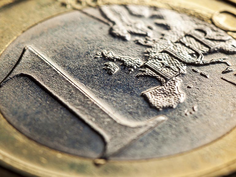 Euro Tumbles to a 20-Year Record Low