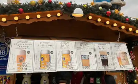 クリスマスフードとドイツビールを堪能! 豪華なデコレーションのヒュッテとホワイトツリーでクリスマス気分を先取り♪ 〜 フード&ドリンク編 〜 in 東京ソラマチクリスマスマーケット 2022
