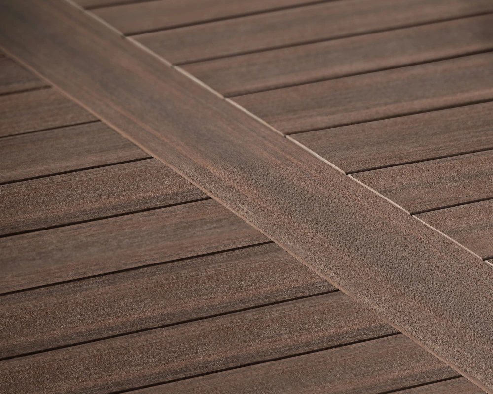 mahogany-vintage-vignette-timbertech-jameshardie-2-Image Gallery JH Website