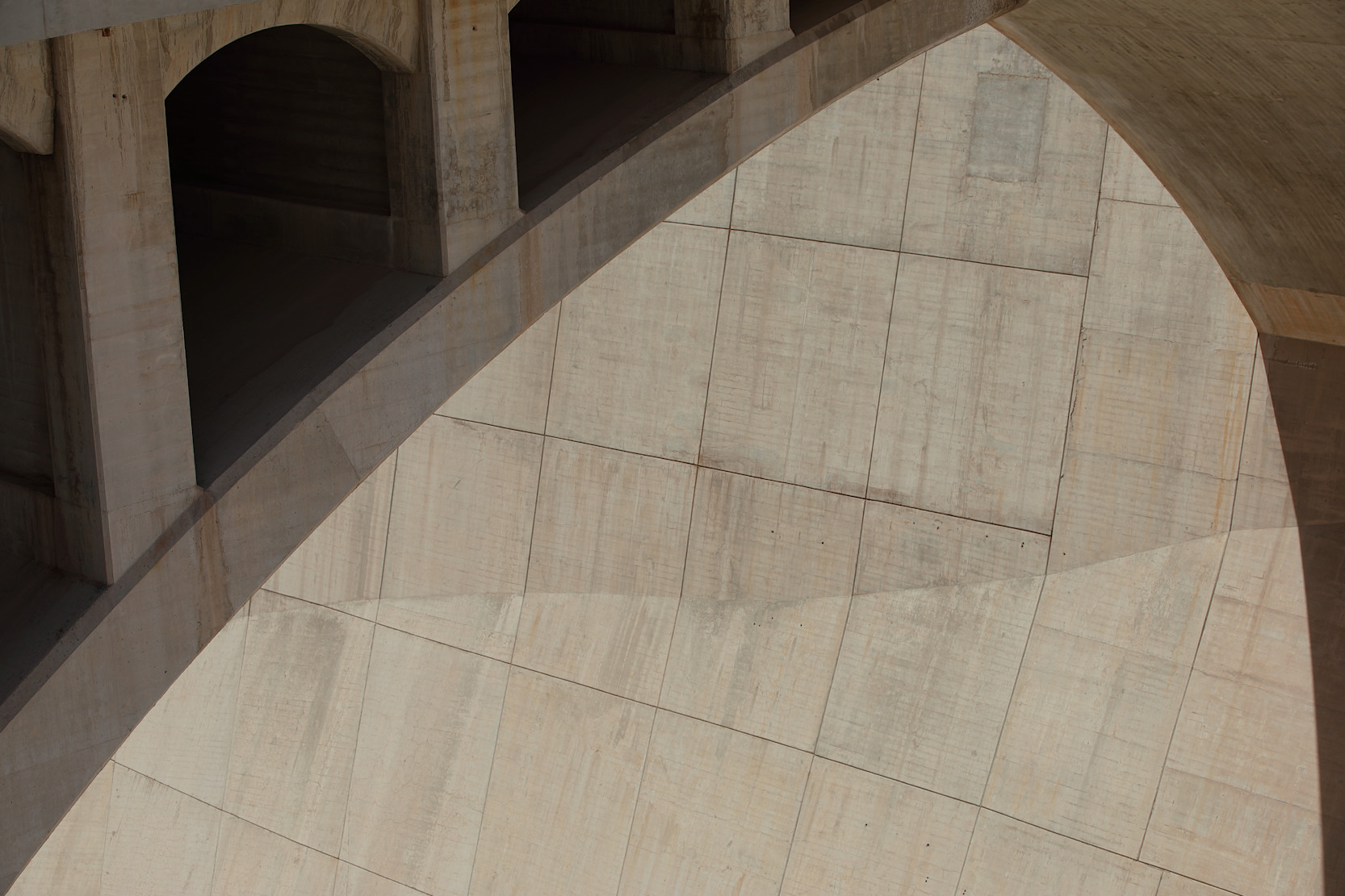 Béton intérieur de barrage