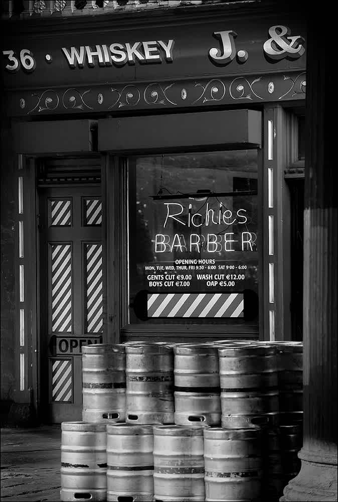 D700 - Richie's Barber, Dublin