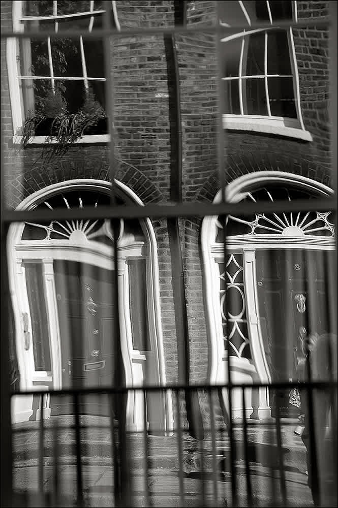 D534 - Georgian Reflections, Dublin.