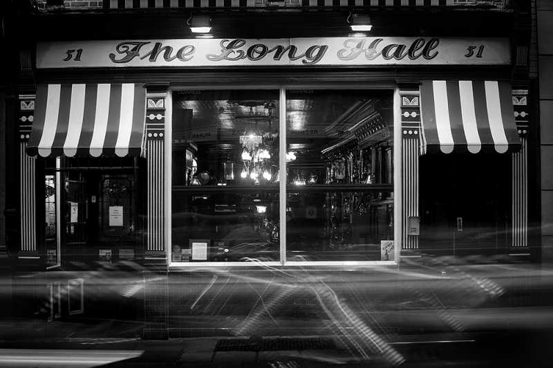 D580 - The Long Hall Bar, Dublin.