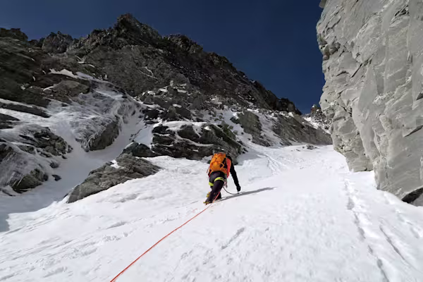 Salendo il Canale Ferrari
