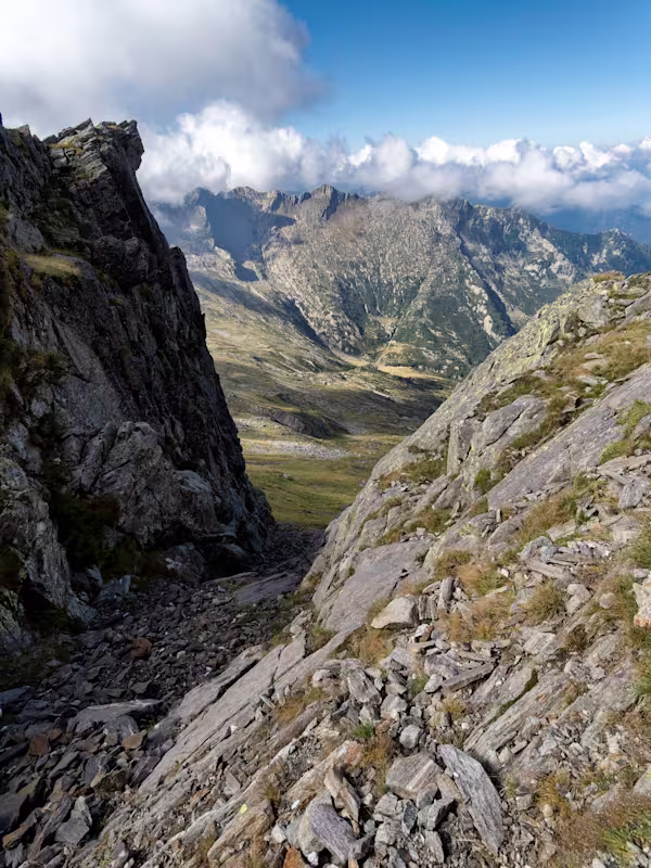 Il canale di discesa dalla Bocchetta di Pòrtola