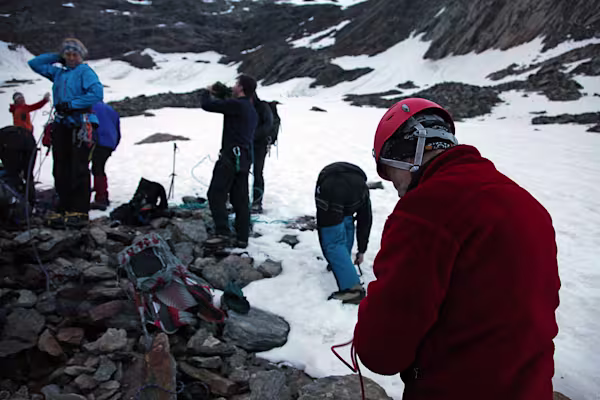 Preparazione per il ghiacciaio
