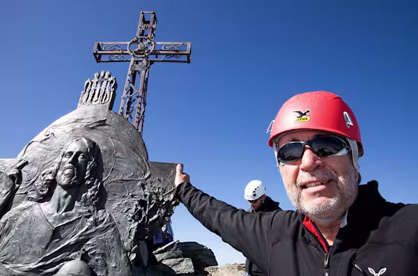 Gio in cima