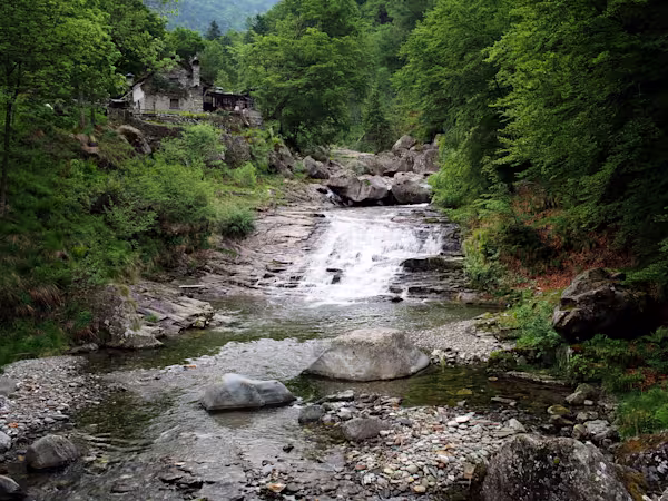 Il Ponte in Val Loana