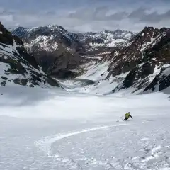 Discesa magnifica sul ghiacciaio
