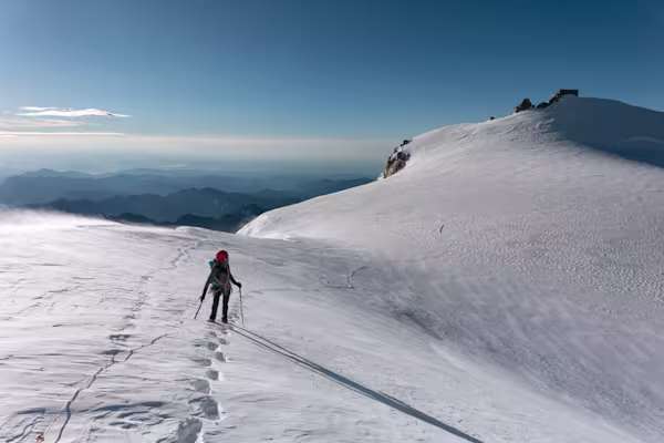 Uno sguardo verso la Capanna Margherita