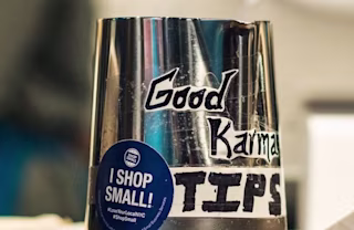 Restaurant tipping guide