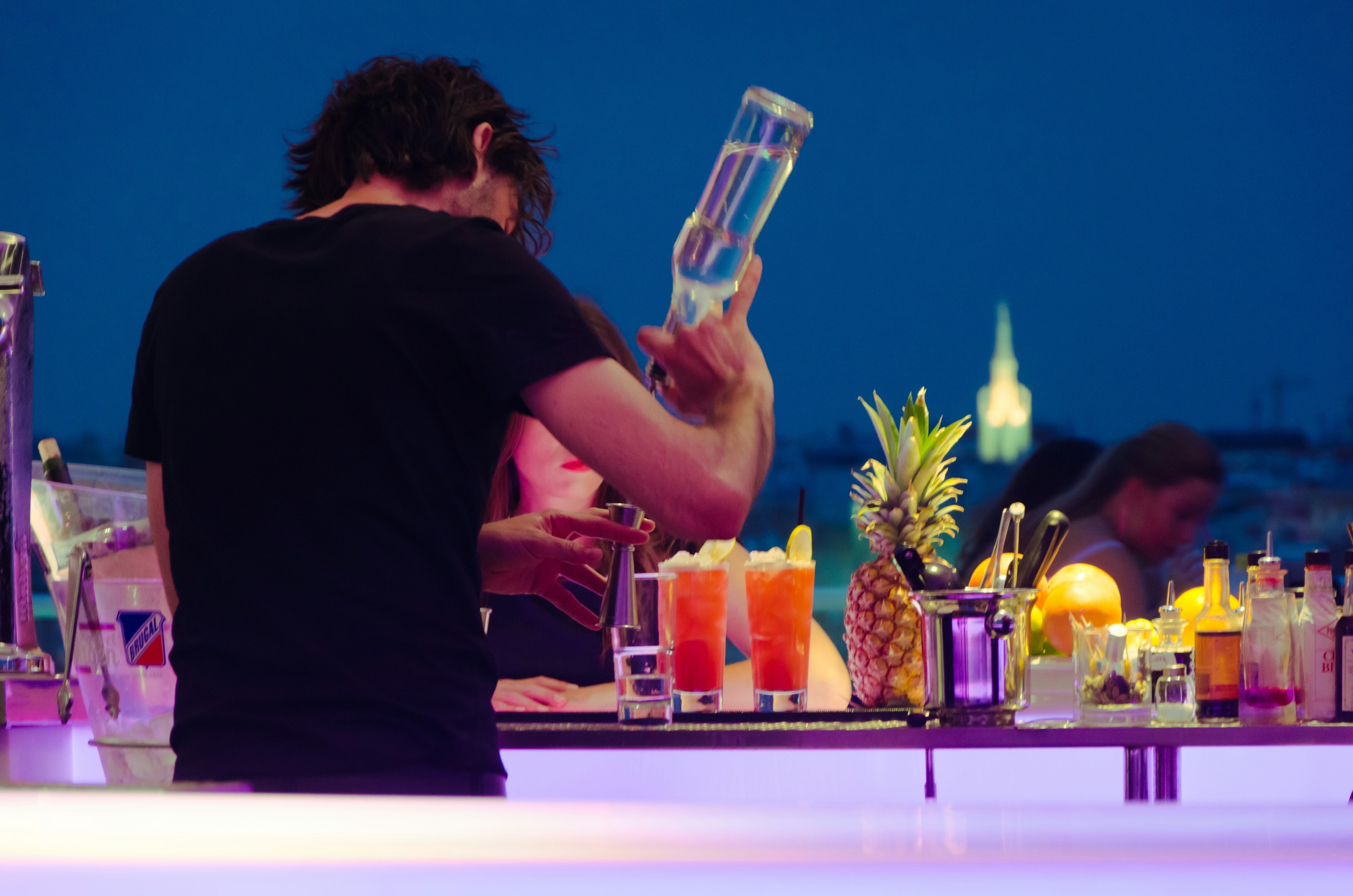 Mobile Bar Hero Outside