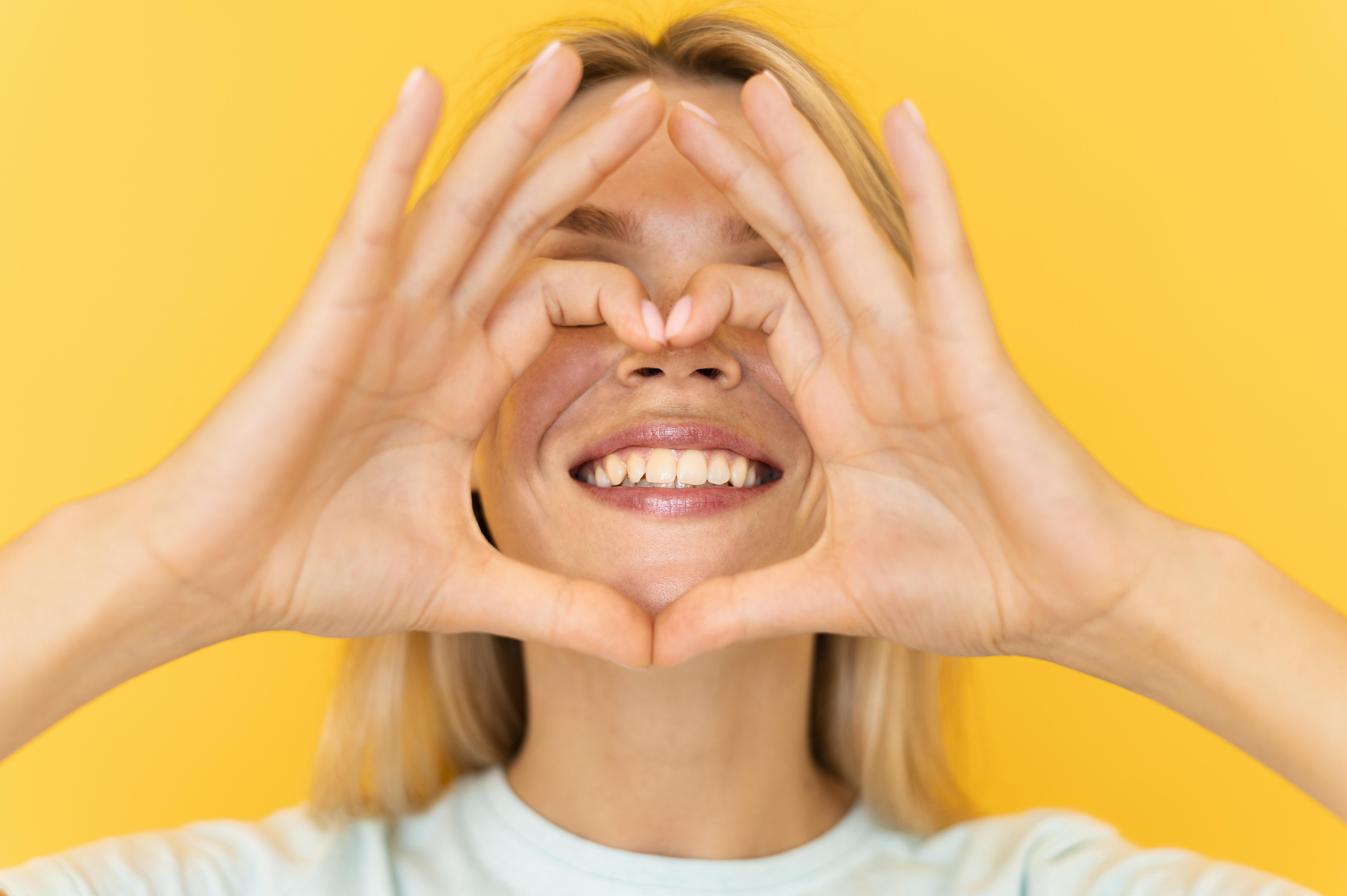 close-up-woman-with-wide-smile