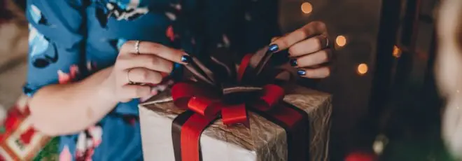 How to Talk About Money with Your Partner During the Holidays