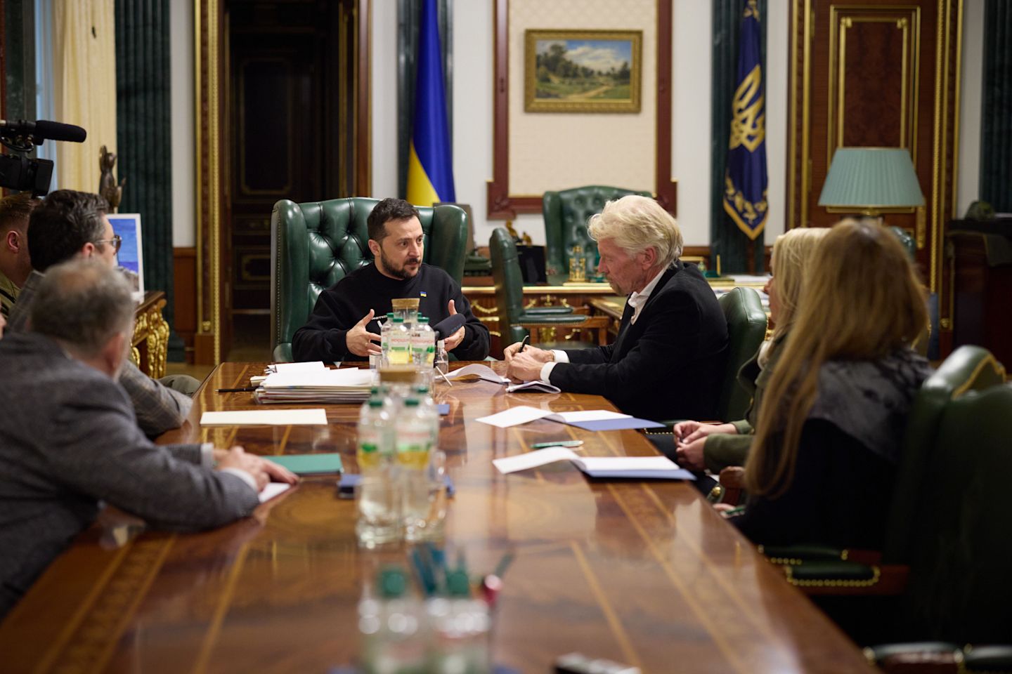 Richard Branson and the President of Ukraine Volodymyr Zelenskyy