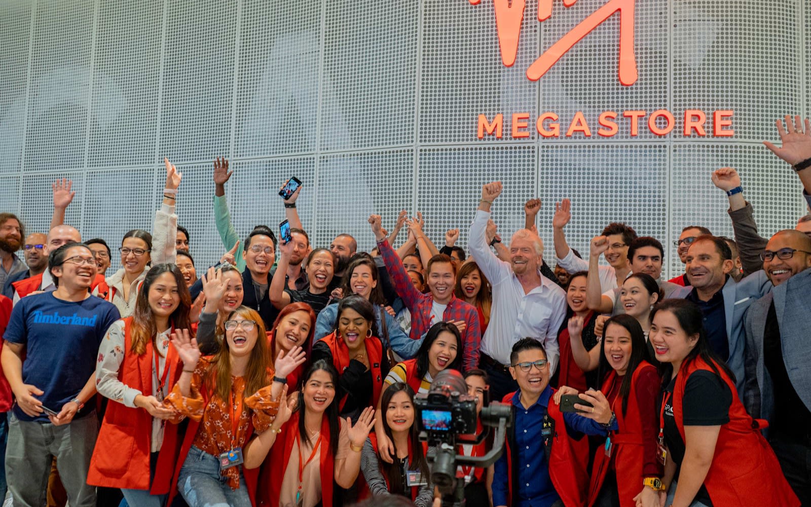 Richard Branson with the Virgin Megastore team in Dubai