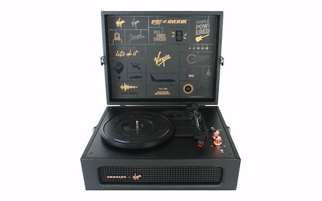 Front on image of Crosley Turntable. Front on image of Crosley Turntable.