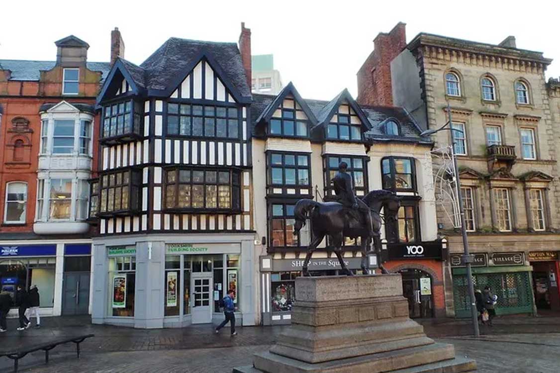 wolverhamton-monument-high-street