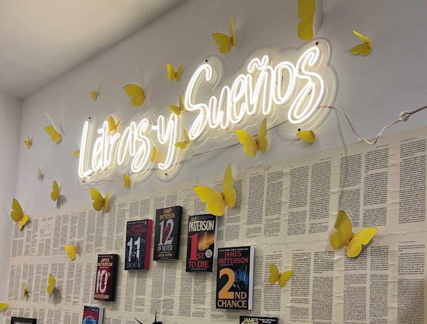 Imagen > Cuando una empresa se reúne alrededor de los libros