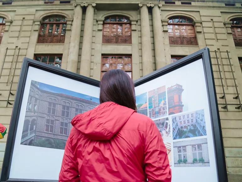 En vacaciones: ‘La plazoleta, el claustro y los días’