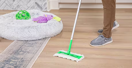 Swiffer-Article-How-to-Clean-Different-Types-of-Floors-Wood-Laminate-Tile