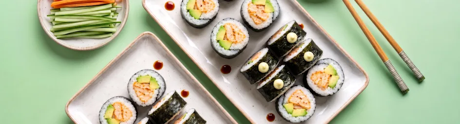 Zalm sushi met wasabispread