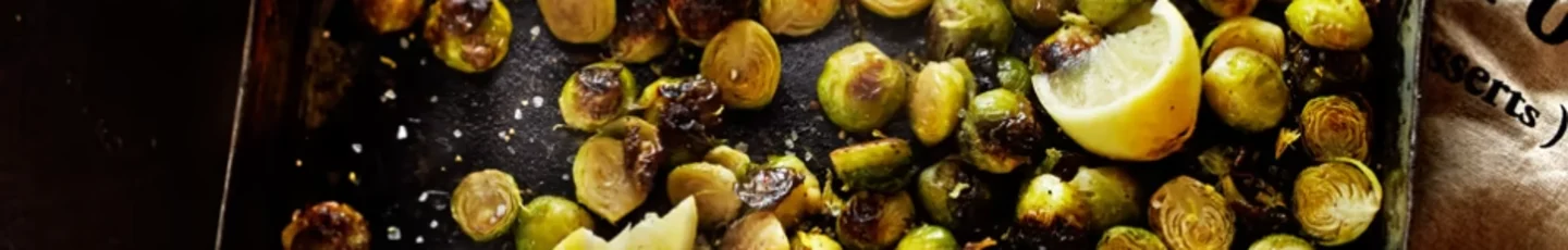 Geroosterde spruiten met gember en citroen