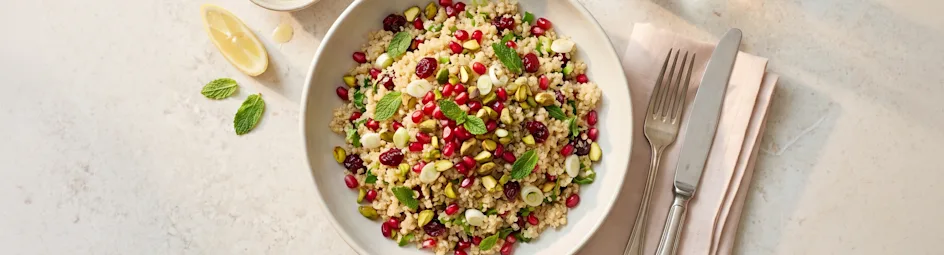 'Jeweled' Quinoa met granaatappel en pistache