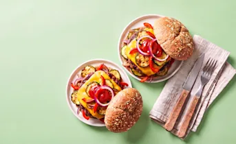 Hamburger met gegrilde groenten