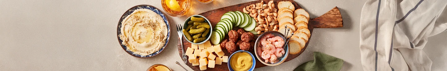 Bekijk Valentijnsdag recepten voor een ontbijtje, hapjes voor Valentijn of uitgebreid Valentijnsdiner. Genoeg inspiratie voor eten met Valentijn!
