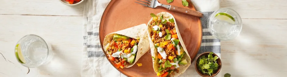 Wraps met kruidig linzengehakt en limoenyoghurt