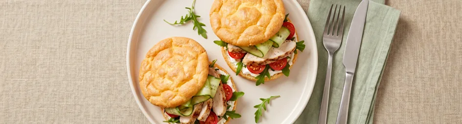 Glutenvrije sandwich met kip en groenten