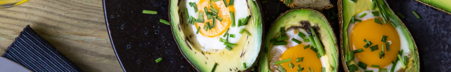 Gevulde avocado's met ei en bieslook